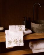 Serviette-de-bain-coton-carreaux-Casa-CoucouMarket