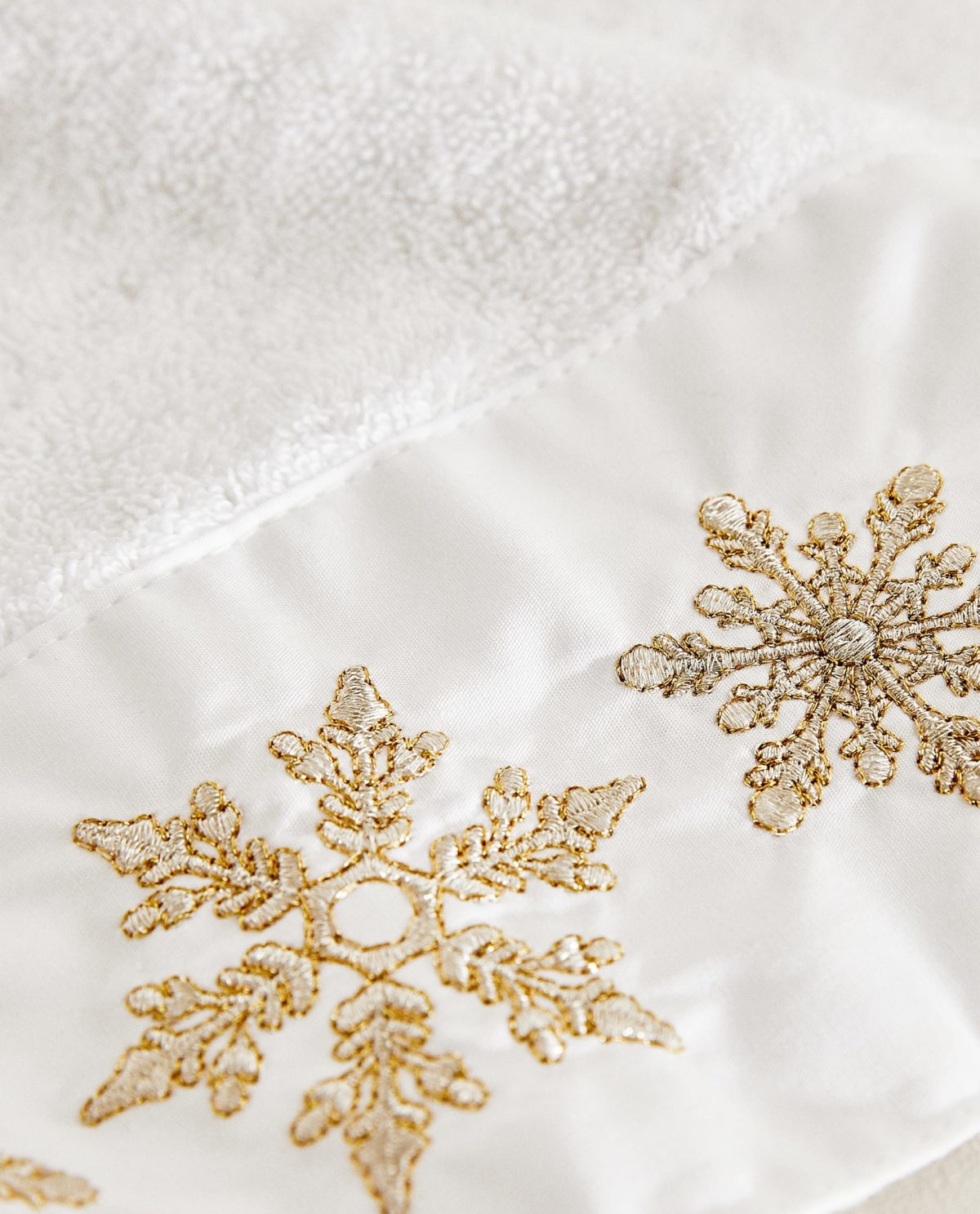 Serviette-de-bain-coton-carreaux-appliqués-Casa-CoucouMarket