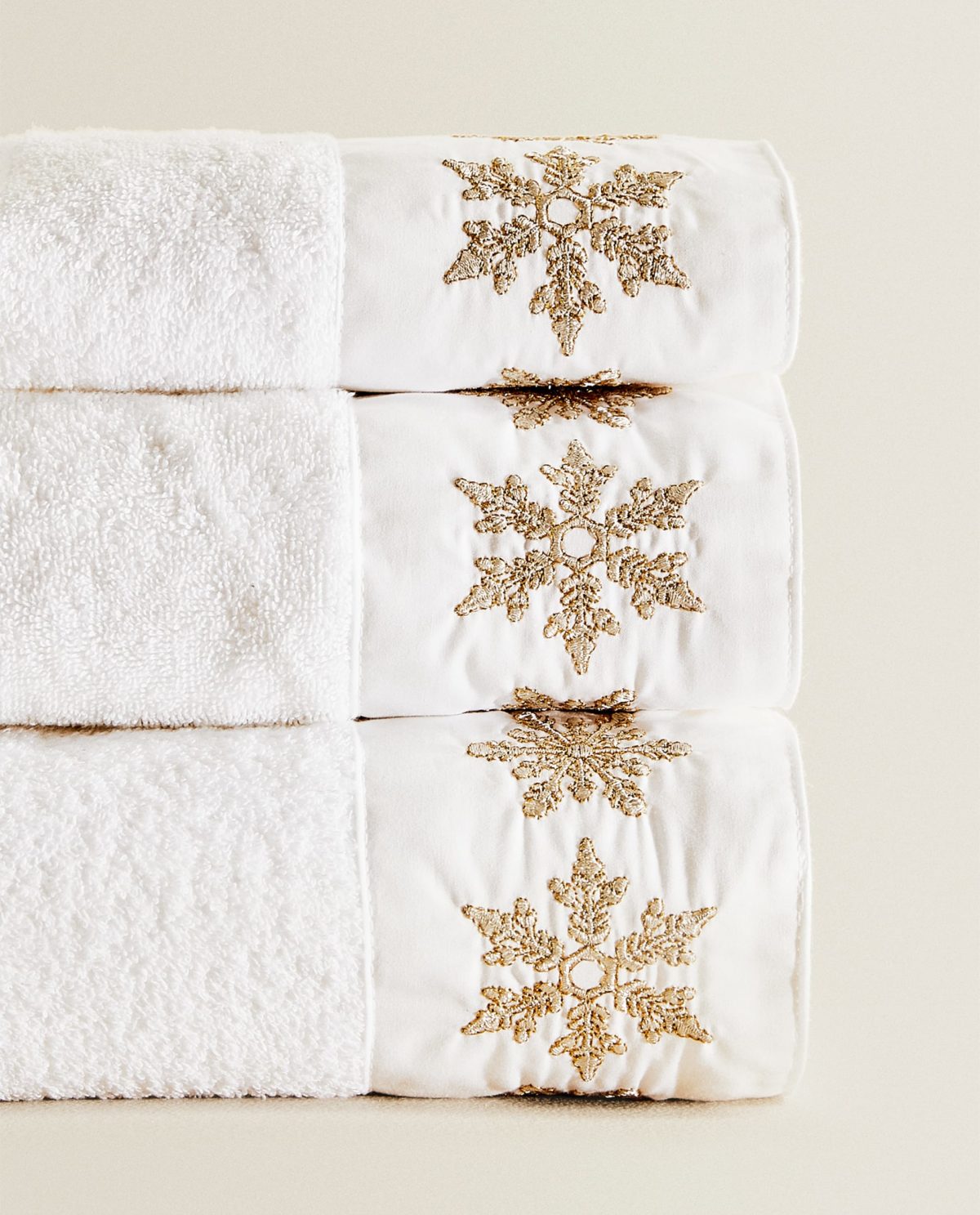 Serviette-de-bain-coton-carreaux-appliqués-Casa-CoucouMarket-Maroc