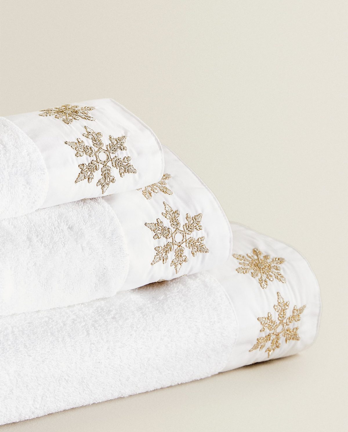 Serviette-de-bain-coton-carreaux-appliqués-CoucouMarket