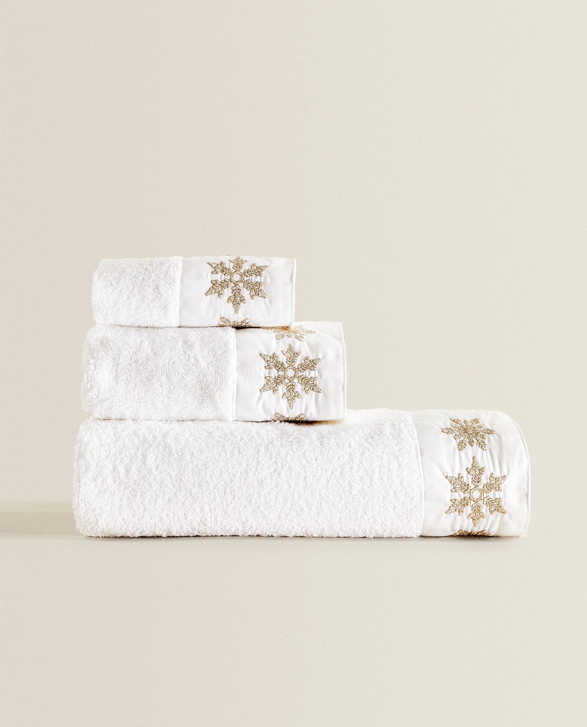 Serviette-de-bain-coton-carreaux-appliqués-Maroc