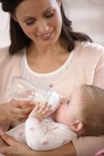 Avent-Biberon-Natural-En-Verre-Anti-Colique-1M-240Ml-coucoumarket-Casablanca-Maroc