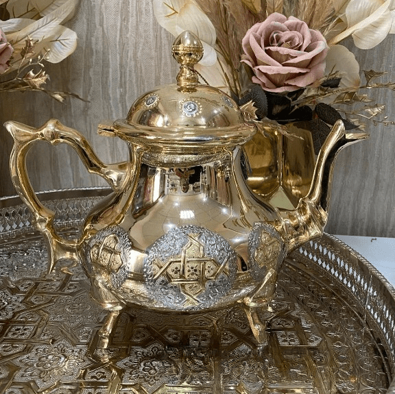Théière-disponible-en-dorée-en-taille-moyenne-Fes-Casablanca-Maroc-coucouMarket