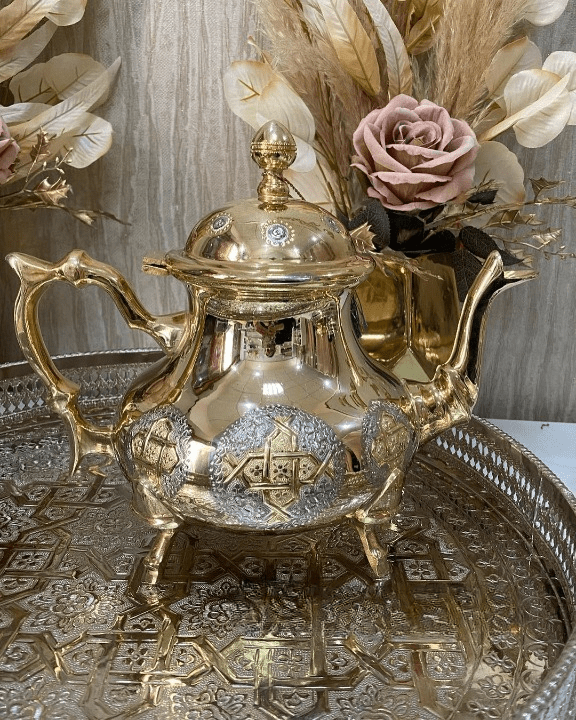 Théière-disponible-en-dorée-en-taille-moyenne-Fes-Casablanca-Maroc-coucouMarket