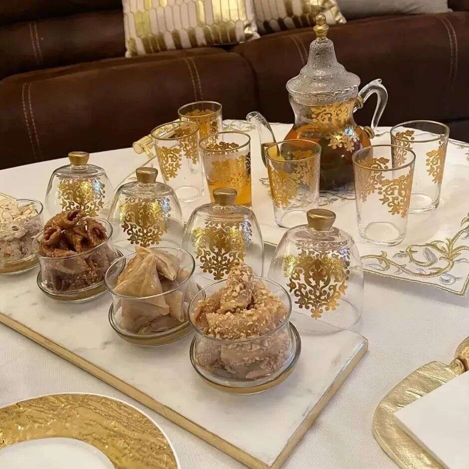 Cloche-colorée-royale-par-pièce-transparent-Casablanca-Maroc-coucouMarket