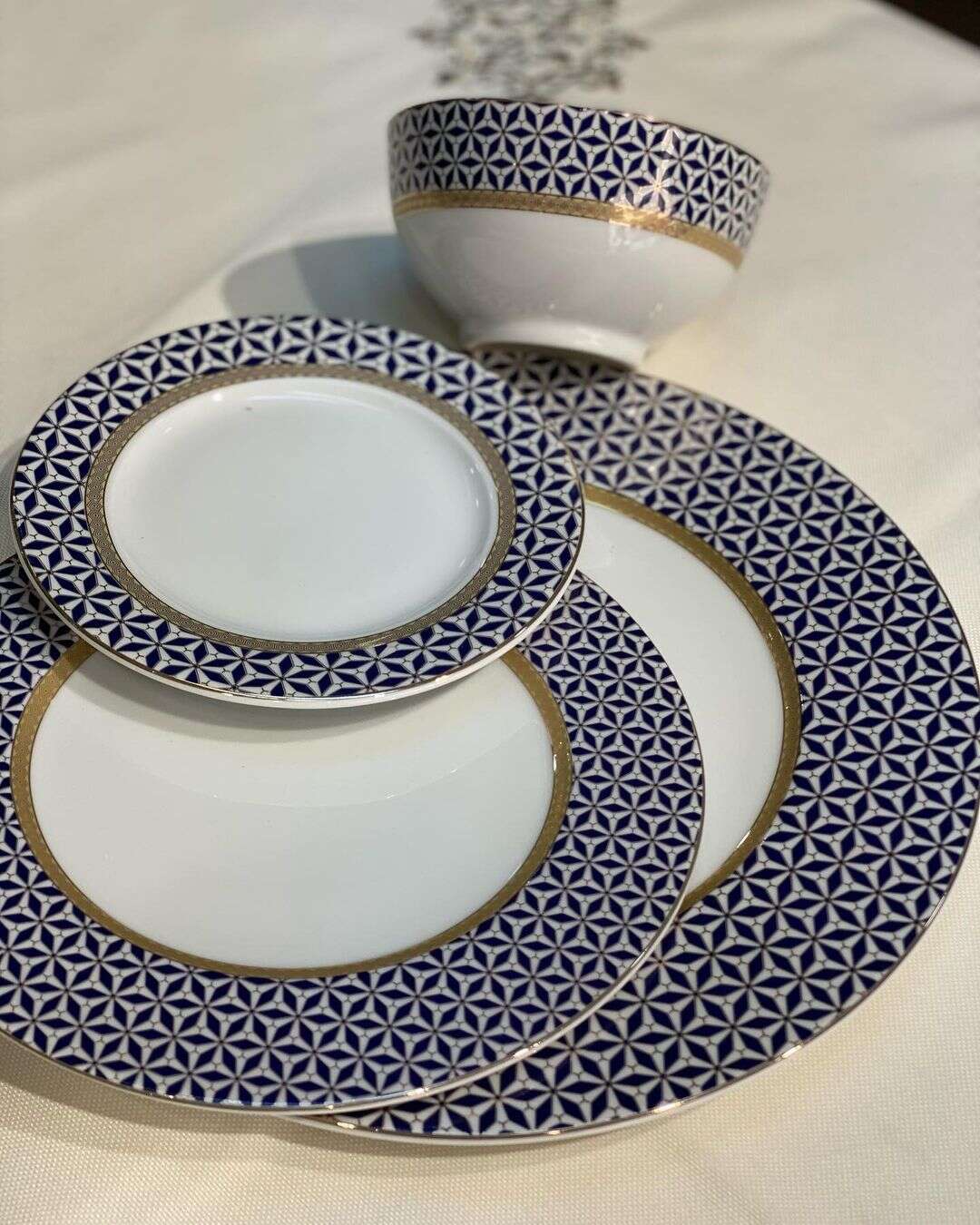 Service-porcelaine-Blueshire-de-24-pièces-Bleu-blanc-prix-Casablanca-Maroc-coucouMarket