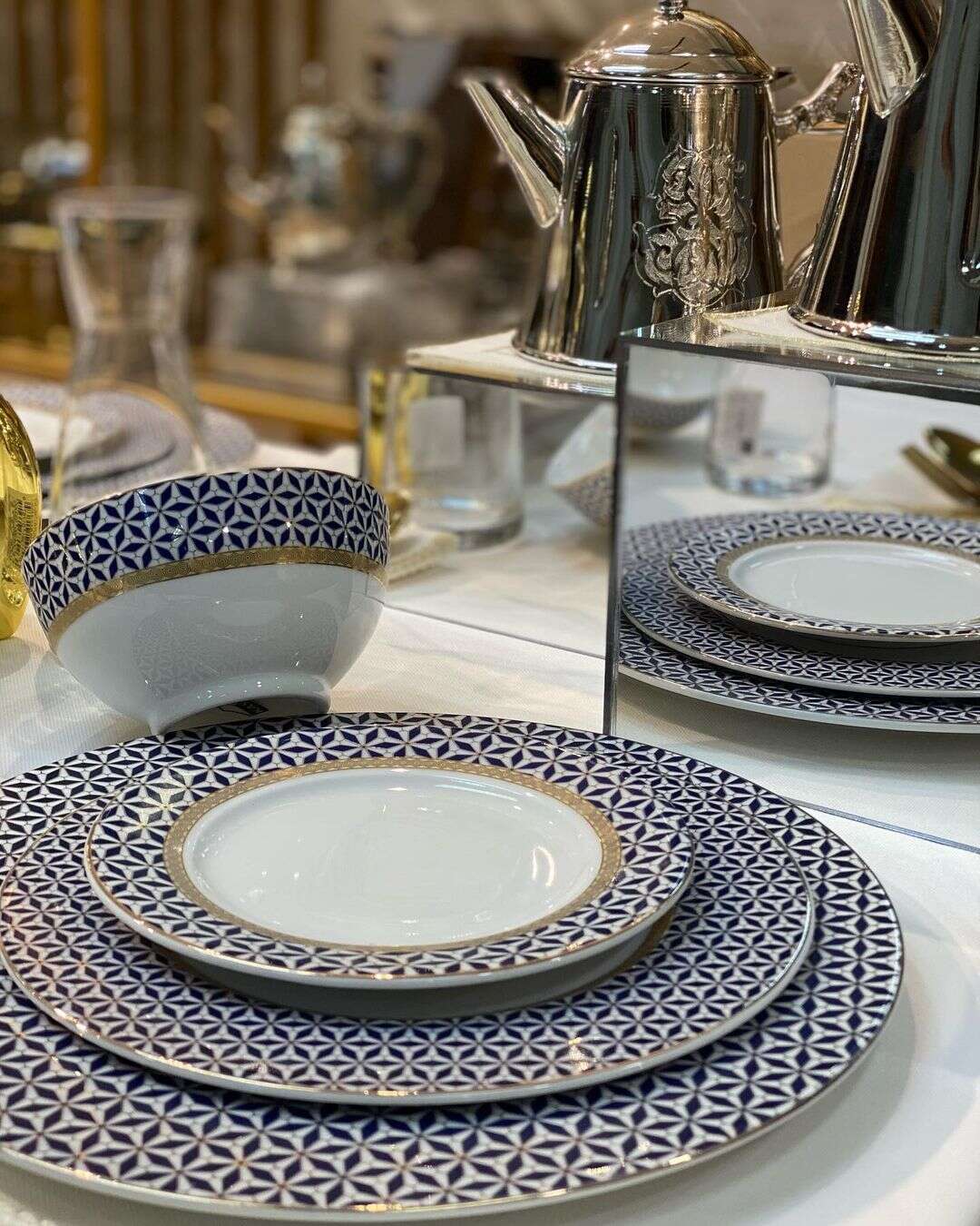 Service-porcelaine-Blueshire-de-24-pièces-Bleu-blanc-prix-Casablanca-Maroc-coucouMarket