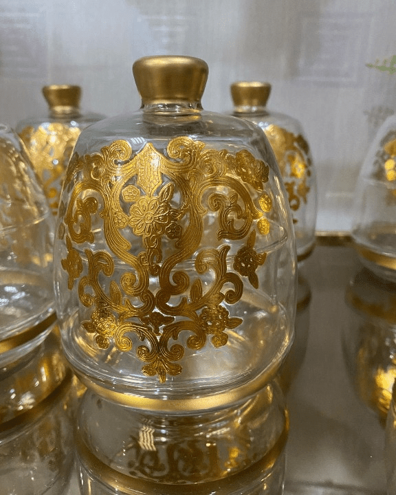 Cloche-colorée-royale-par-pièce-transparent-Casablanca-Maroc-coucouMarket