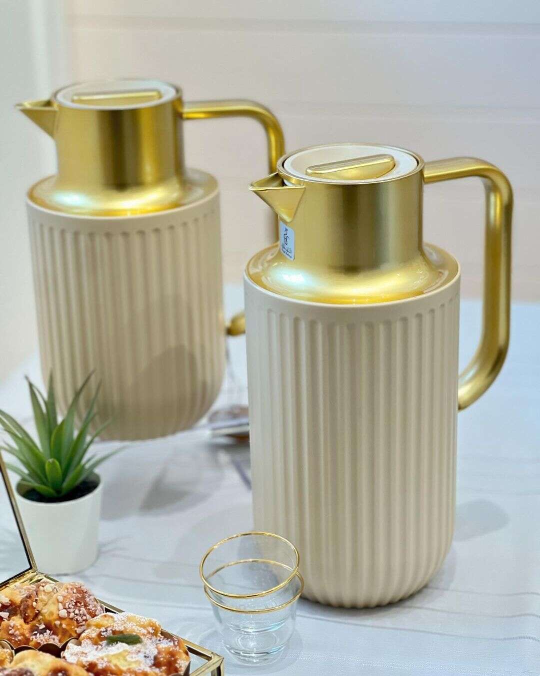 Ensemble-de-2-thermos-beige-sans-amiante- 0,5-L-et-1-Litre-prix-Casablanca-Maroc-coucouMarket