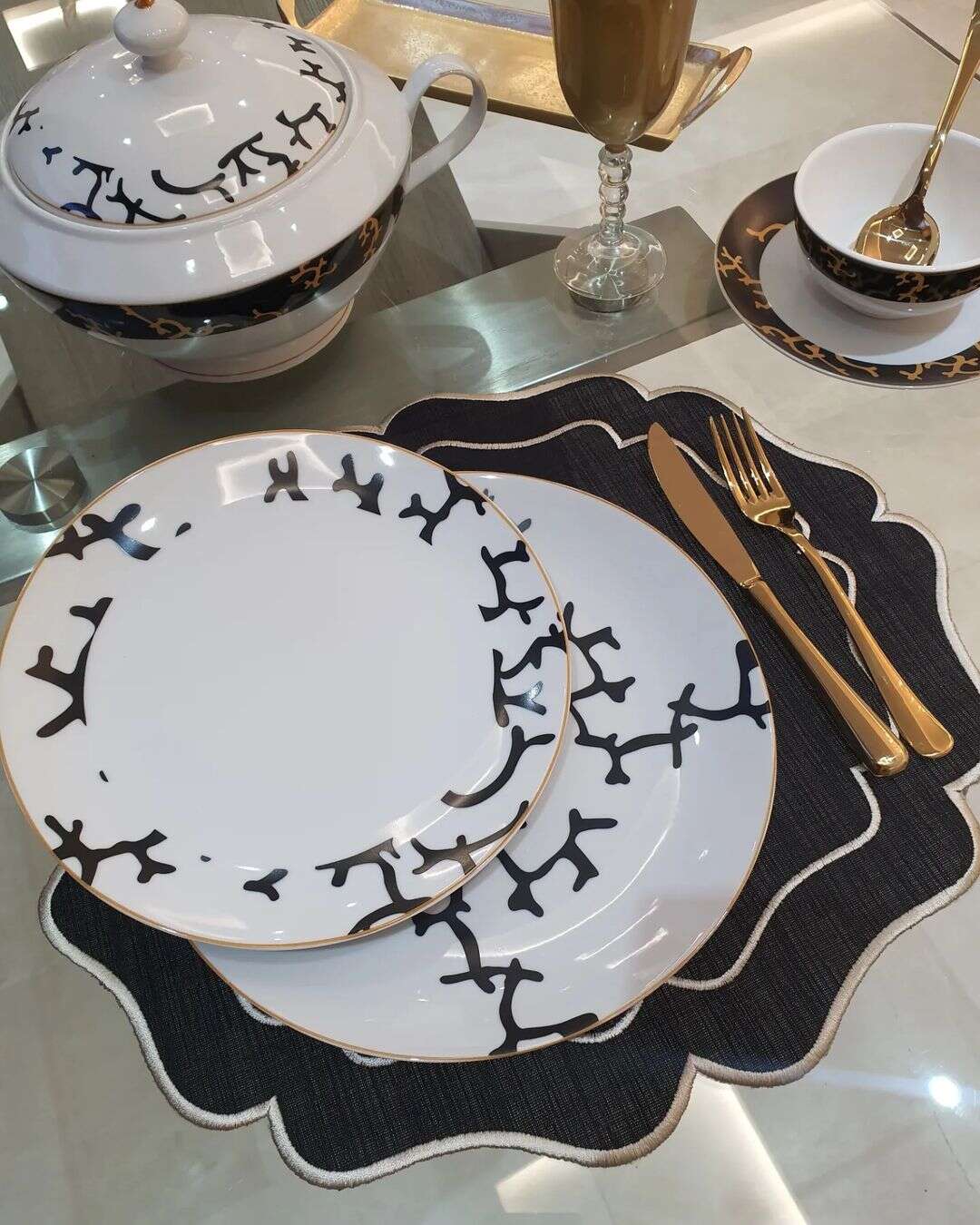 service-de-table-Cristobal-corail-25-pieces-pour-6-personnes-noir-prix-promo-Casablanca-coucouMarket