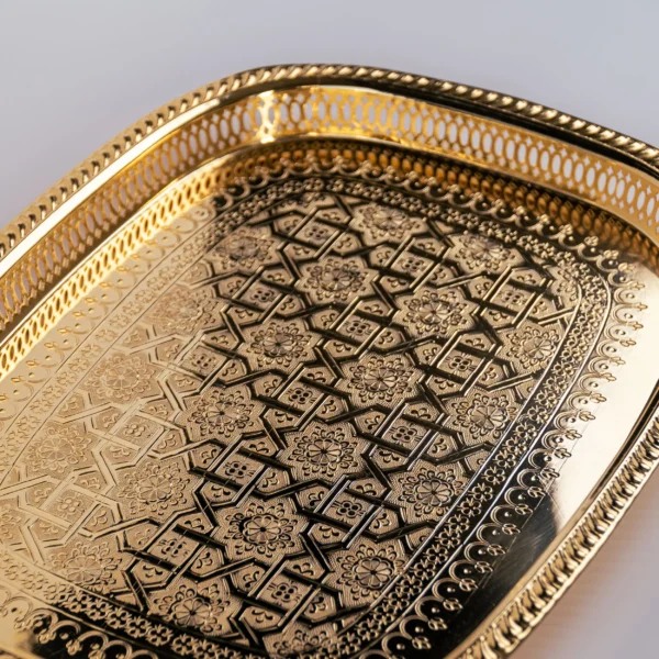 plateau-artisanal-rectangulaire-sweets-de-fes-grave-a-la-main-doré-Prix-Casablanca-Maroc-coucouMarket