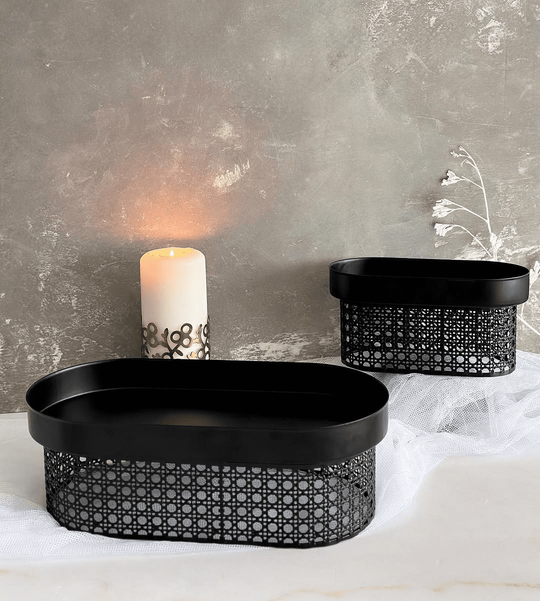 Set-2-plats-présentation-ovales-avec-base-noir-en-métal-Prix-Casablanca-Maroc-coucouMarket