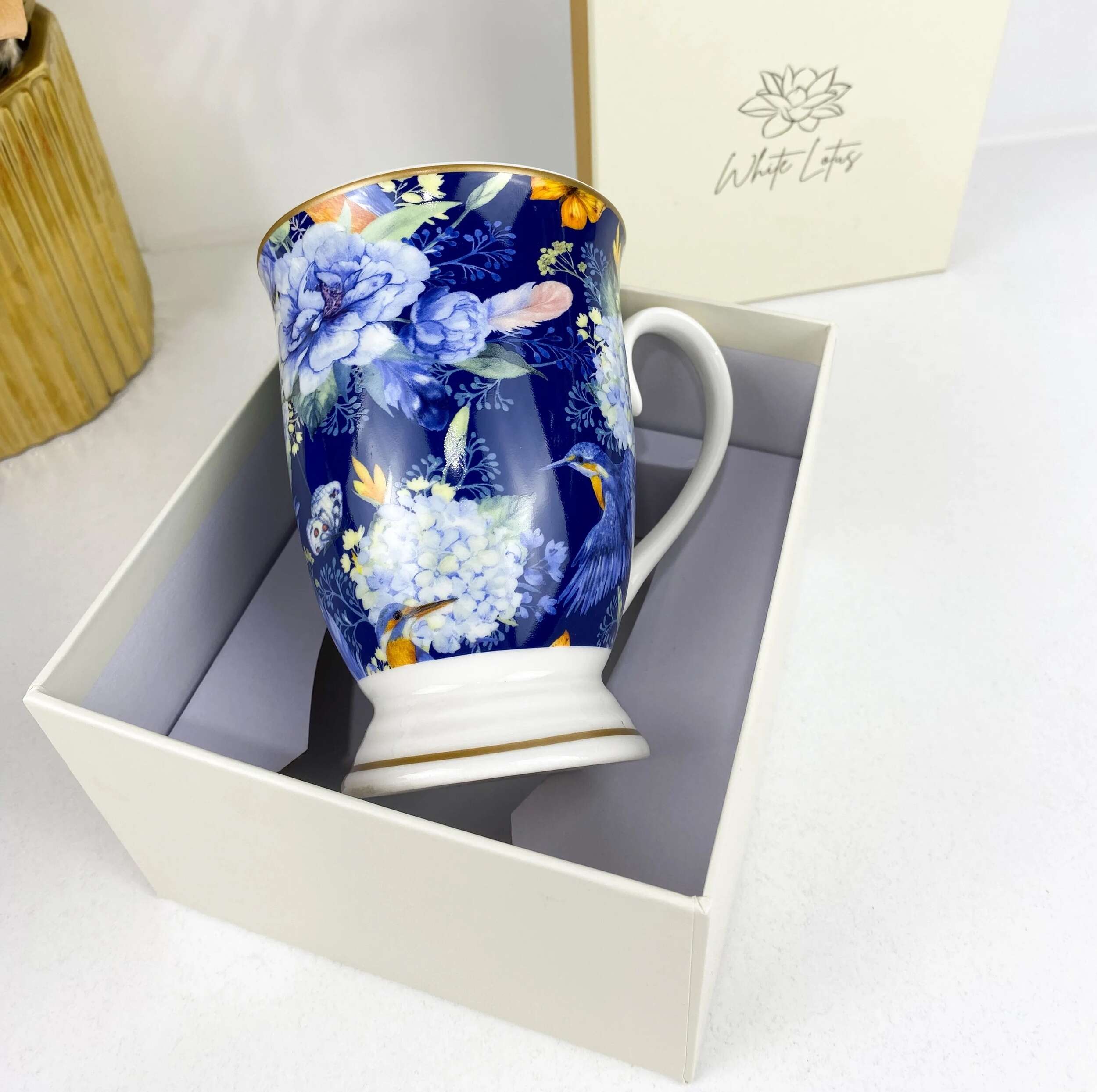 Mug-en-motifs-Fleurs-Bleues-et-Oiseaux-Exotiques-Par-unité-par-unite-Prix-Casablanca-Maroc-coucouMarket