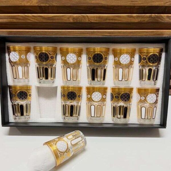 12-verres-a-the-noir-et-blanc-Prix-Casablanca-Maroc-coucouMarket