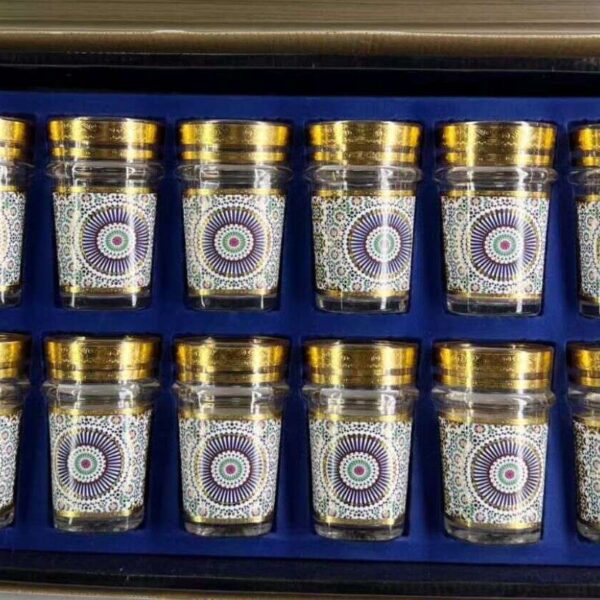 12-verres-a-the-traditionnels-motif-zalija-Prix-Casablanca-Maroc-coucouMarket