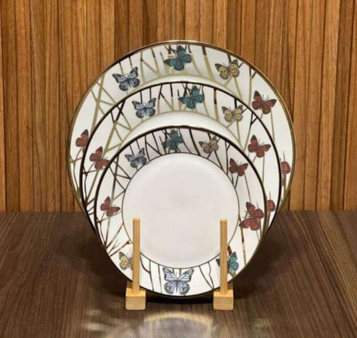 Service-de-table-36-pièces-en-porcelaine-Motif-papillons-prix-Casablanca-Maroc-coucouMarket