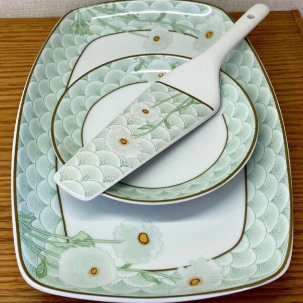 Set-à-Gâteau-8-Pièces-Floral-en-Porcelaine-Vert-Pastel-prix-Casablanca-Maroc-coucouMarket