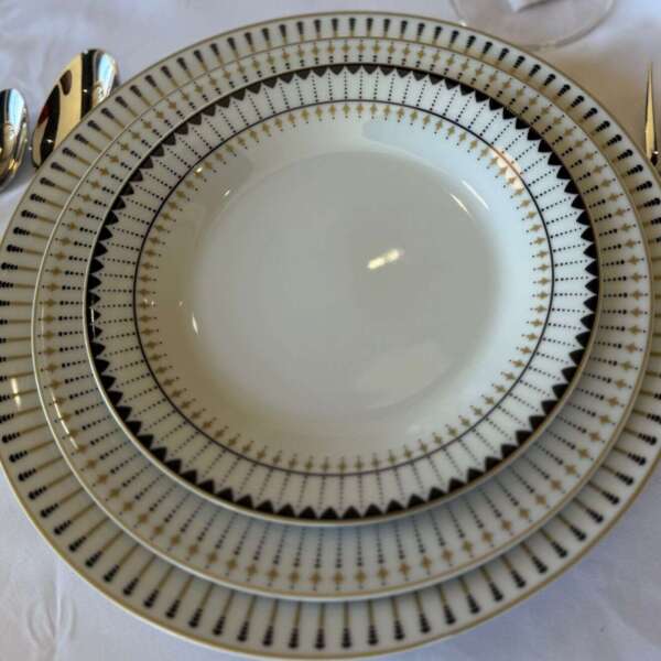 Service-d’Assiettes-en-Porcelaine-Jenny-Art-Deco-prix-Casablanca-Maroc-coucouMarket