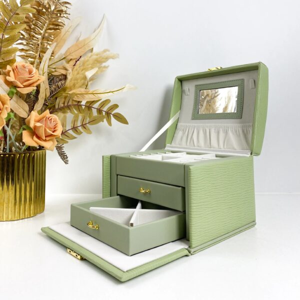 Coffret-à-Bijoux-en-Cuir-Vert-Sauge-Rangement-et-Miroir-prix-Casablanca-Maroc-coucouMarket-Fes-Rabat