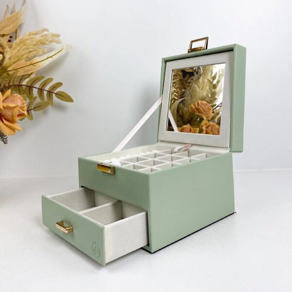 coffret-a-bijoux-en-vert-sauge-double-rangement-miroir-prix-Casablanca-Maroc-coucouMarket-Fes-Rabat