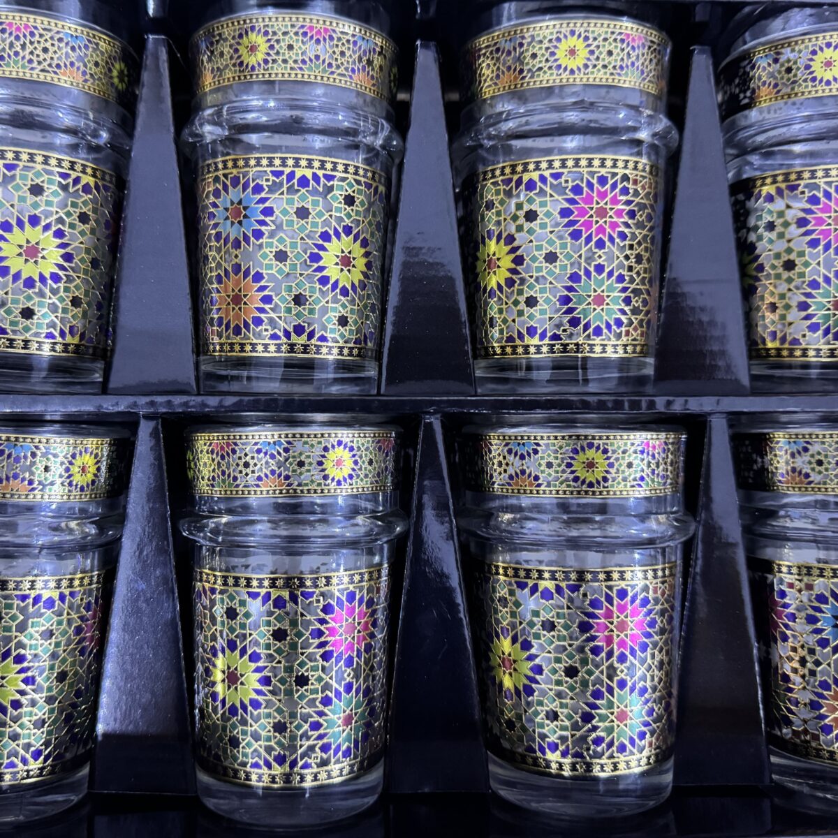 12-Verres-à-thé-traditionnels-Motif-Géométriques-de-Fès-PRIX-promo-casablanca-maroc-coucouMarket-Rabat-Fes-Marrakech-Tanger