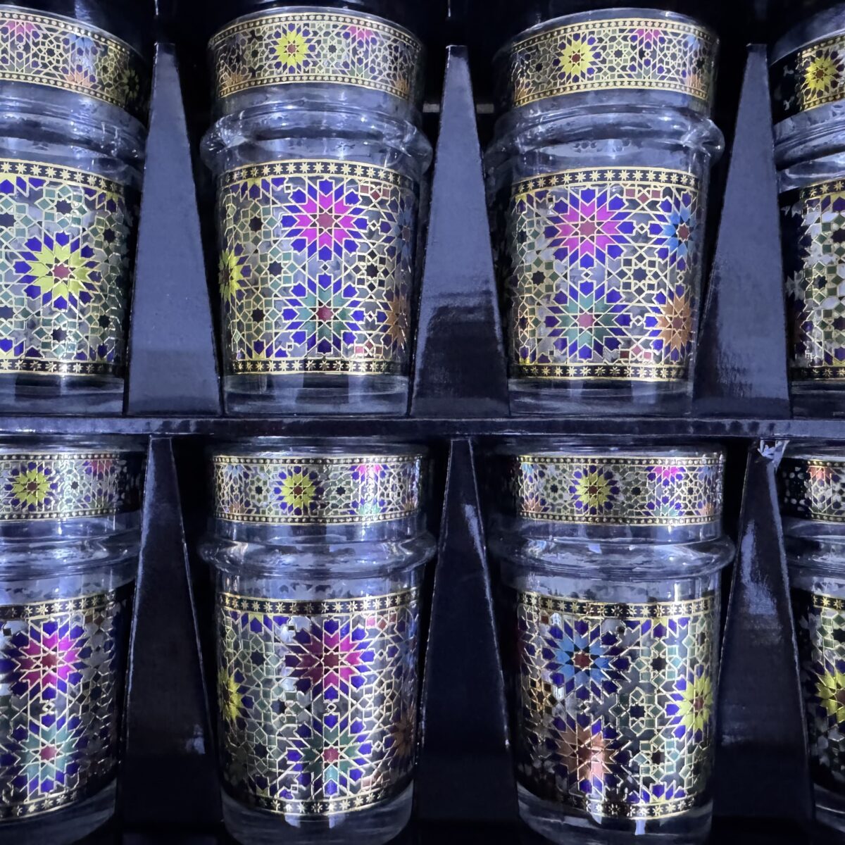 12-Verres-à-thé-traditionnels-Motif-Géométriques-de-Fès-PRIX-promo-casablanca-maroc-coucouMarket-Rabat-Fes-Marrakech-Tanger