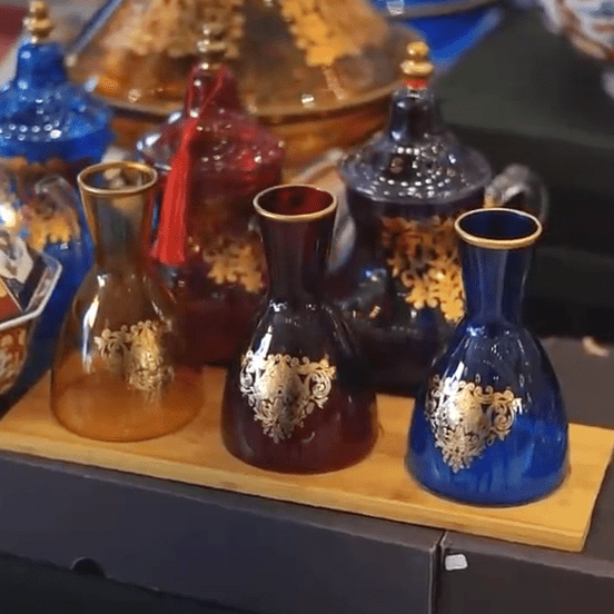 ensemble-de-trois-carafes-en-verre-avec-plateau-motif-princesse-PRIX-promo-casablanca-maroc-coucouMarket-Rabat-Fes-Marrakech-Tanger