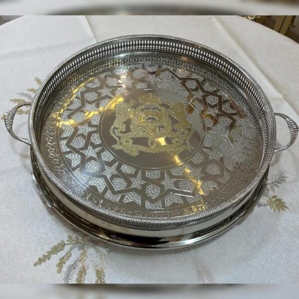 Plateau-Royal-de-Fès-en-Cuivre-Armoiries-du-Royaume-dorées-PRIX-promo-casablanca-maroc-coucouMarket-Rabat-Fes-Marrakech-Tanger